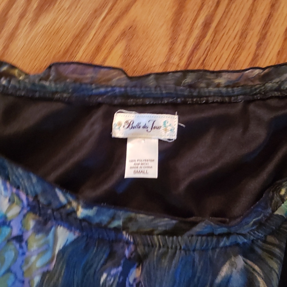 Dress - Picture 3 of 3